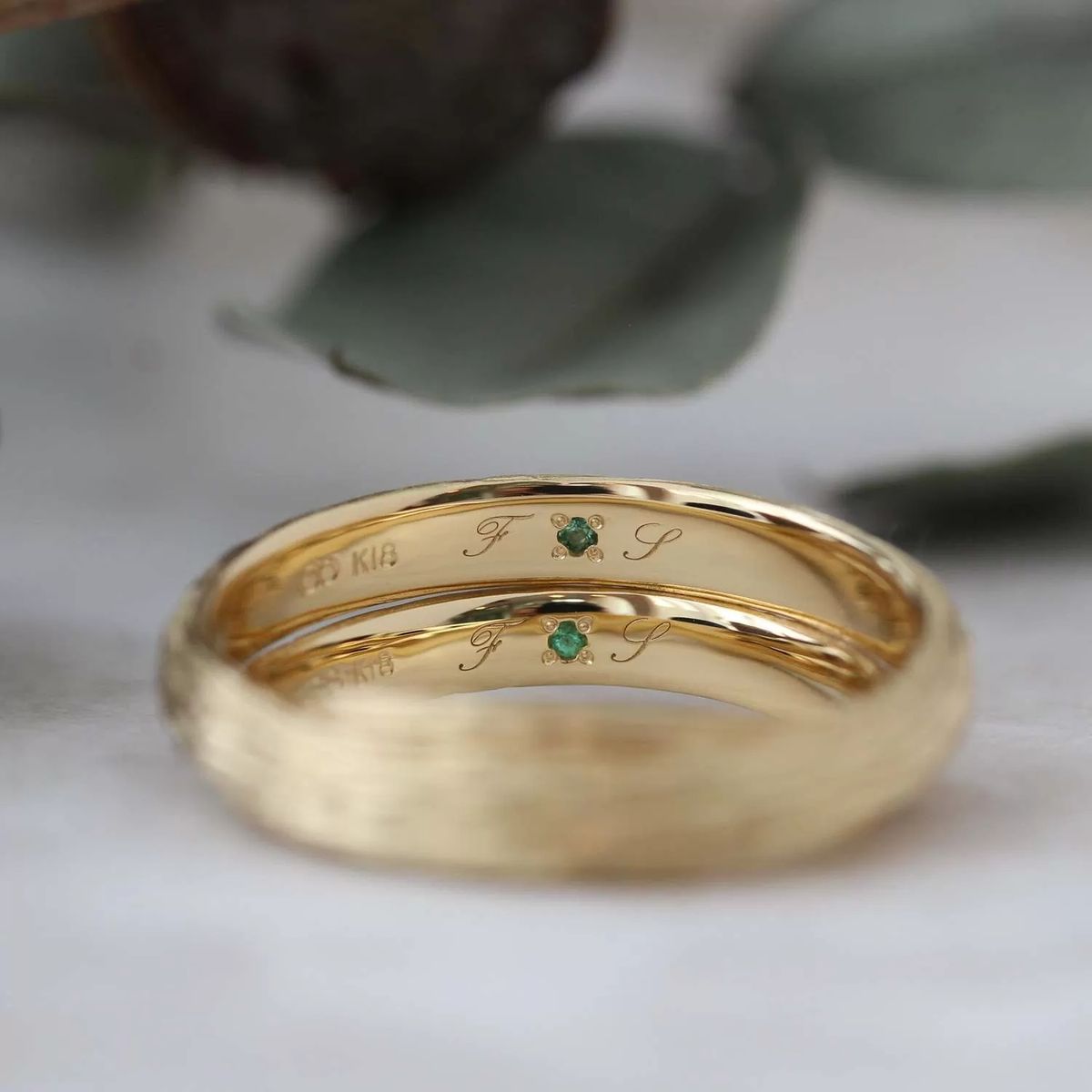 Anillo de compromiso elegante
